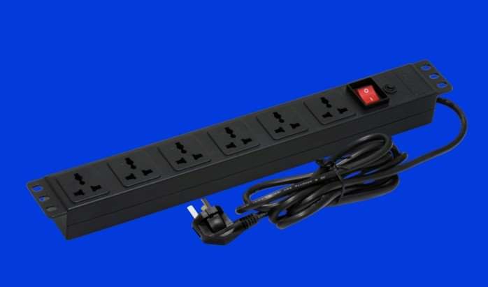 黑色6位国标PDU,10A输入输出,带总开关,线长3M,19