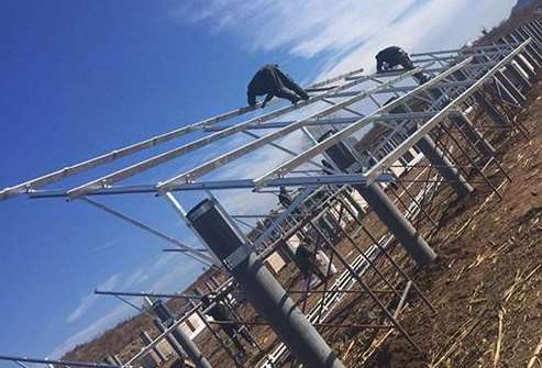 光伏技术：到2026全球光伏支架市场规模有望突破160亿美元