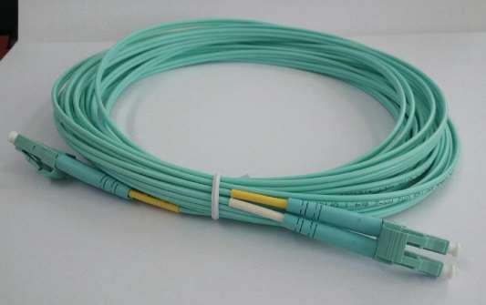 综合布线厂家：OM5万兆多模高端光缆布线解决方案详读