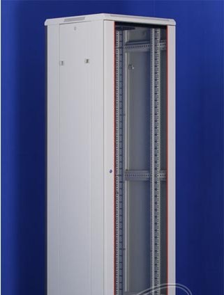 图腾A26642机柜内部空间标准是19英寸位吗